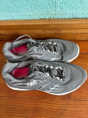 Ryka Women's Devotion Gray Mesh Walking Shoes with Pink Insole